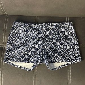 BeBop Blue and White patterned shorts